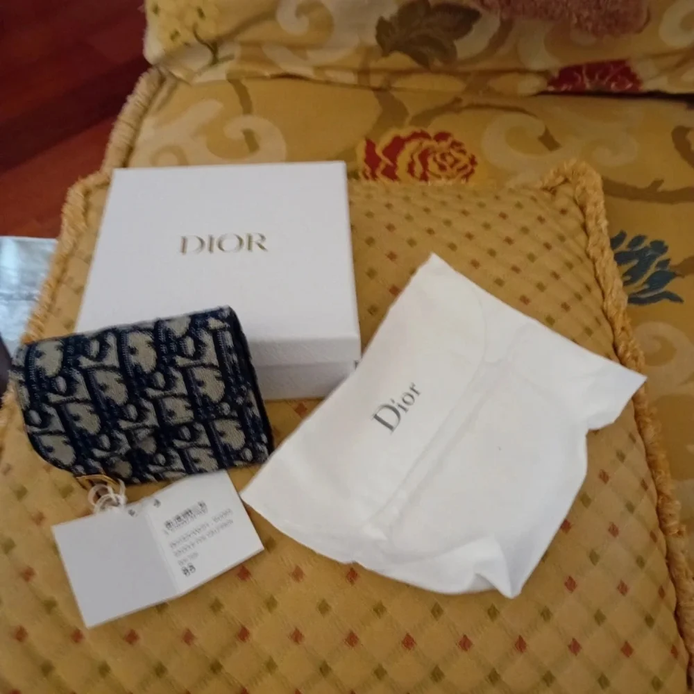 Dior Saddle Lotus Wallet - Picture 2 of 12